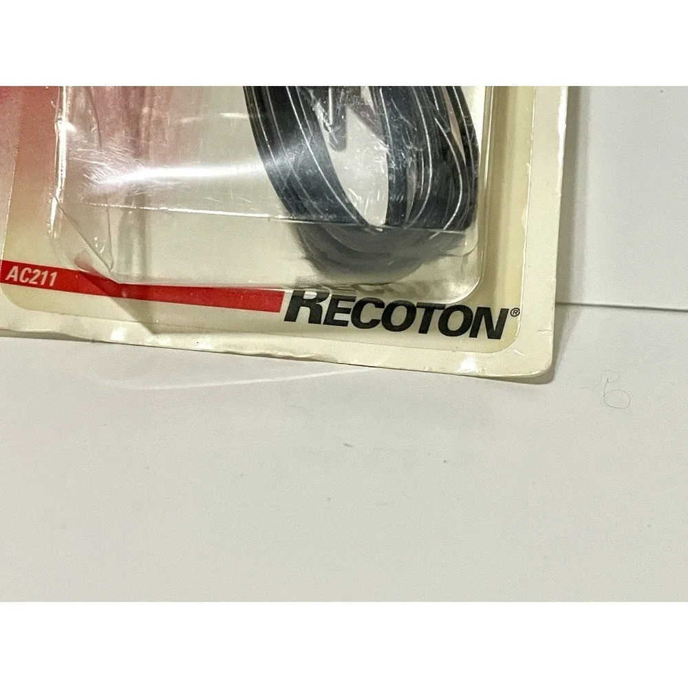 Vintage NEW Recoton Audio Cable 6 ft RCA Plug to RCA Plug AC201 Tuner Amplifier